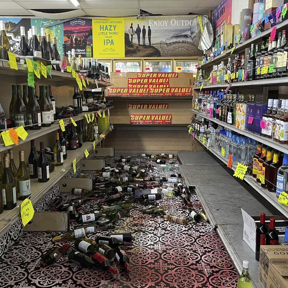 In California's 'earthquake country,' a 7.0 temblor prompts confusion and a tsunami warning